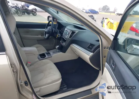 2010 Subaru Outback 2.5I Premium z USA, uszkodzony, nr VIN 4S4BRBGC8A3310418